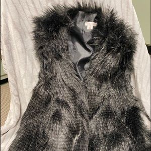 Faux fur vest from Xhiliration sz lg